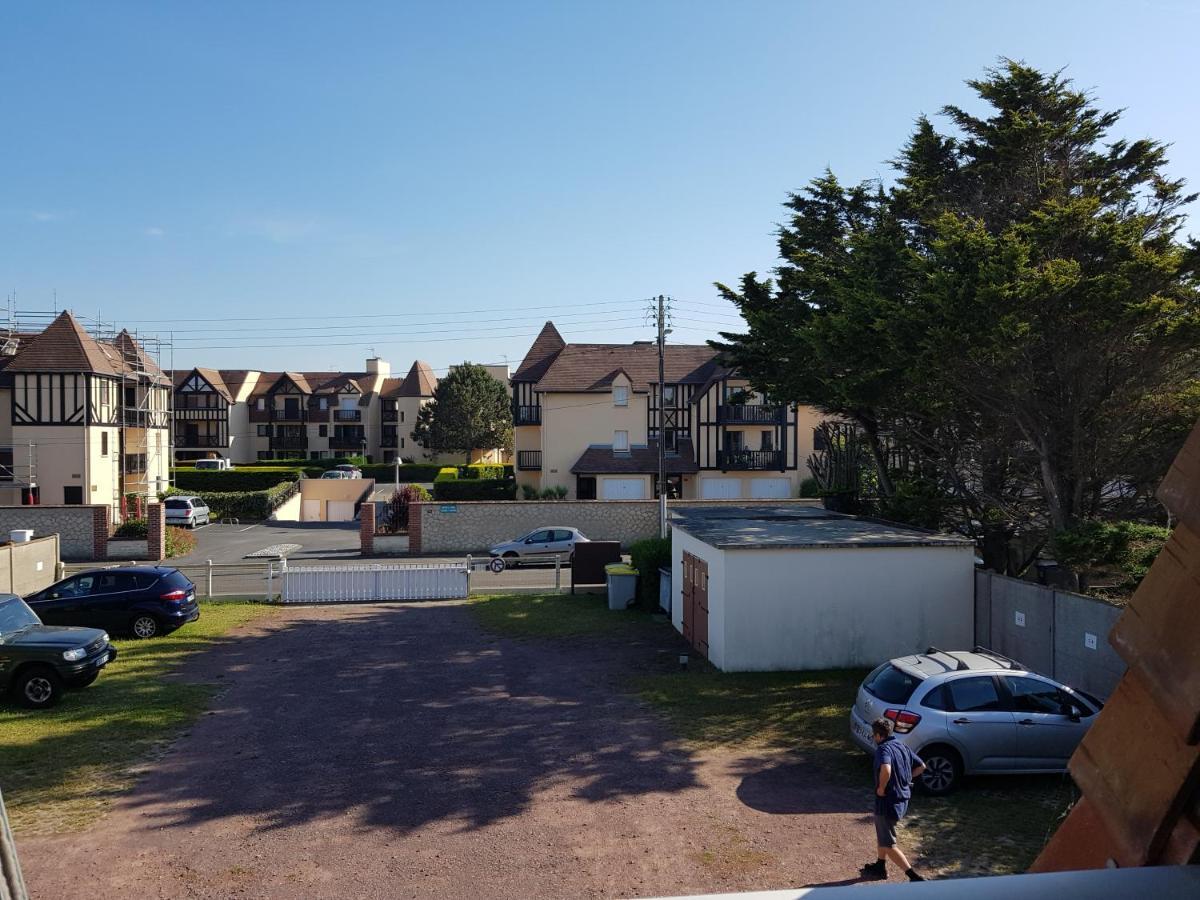 Appartamento studio front de mer Ouistreham Esterno foto